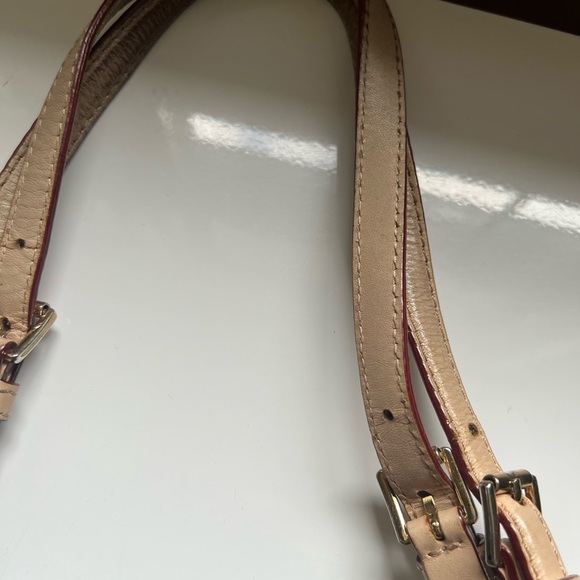 Michael Kors Jet Set Black Leather Tote - Picture 3 of 10